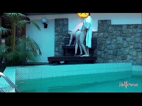 ❤️ Chefen bjuder in tjänsteflickan till poolen, men kunde inte motstå en het ❌ Porno at us sv.sexflashgame.ru ❌